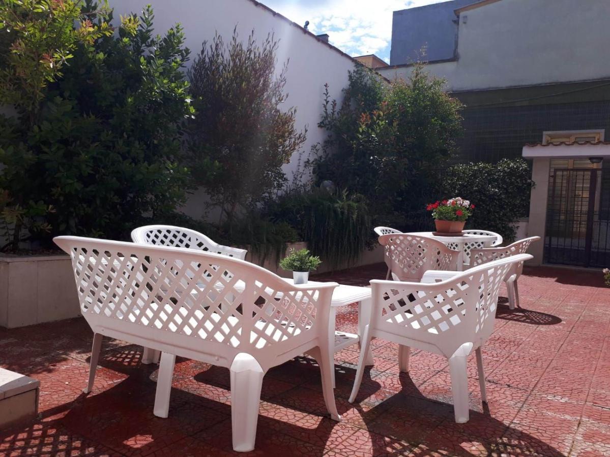 Il Giardino Di Niu Bed & Breakfast Palombaio Exterior foto
