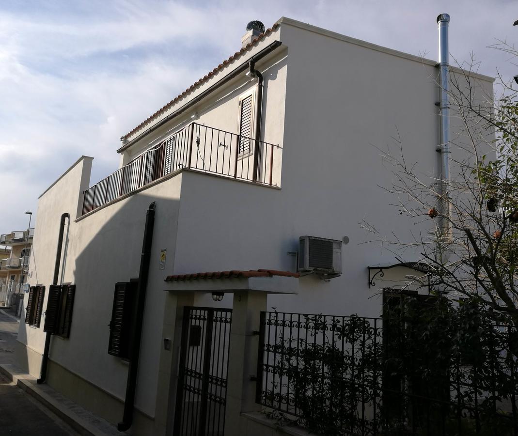 Il Giardino Di Niu Bed & Breakfast Palombaio Exterior foto
